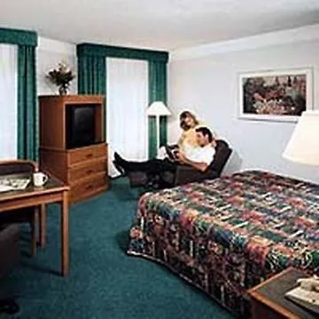 La Quinta By Wyndham Airport Moline