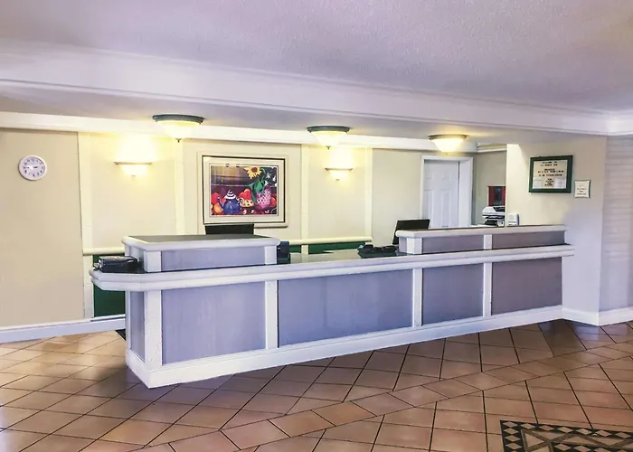 La Quinta By Wyndham Airport