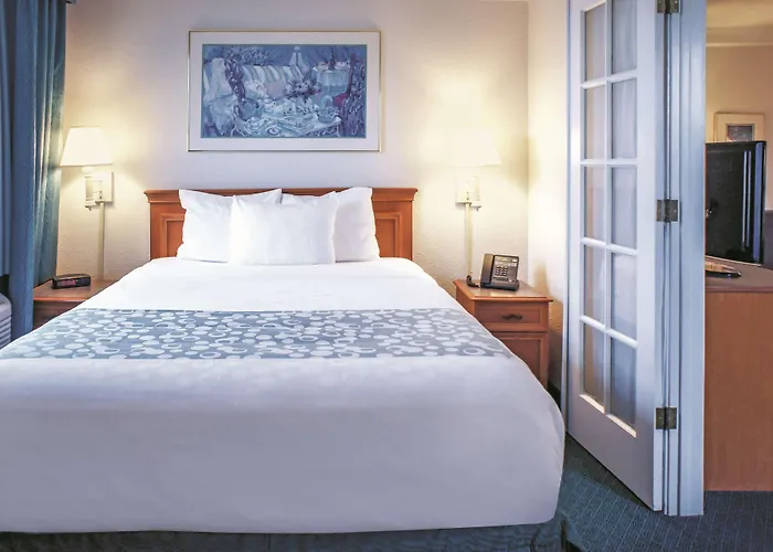 La Quinta By Wyndham Airport 3*
