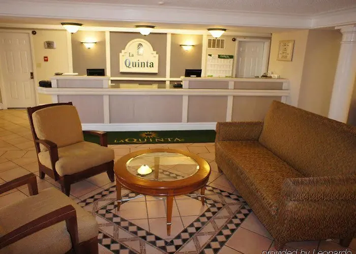La Quinta By Wyndham Airport Hotel Moline
