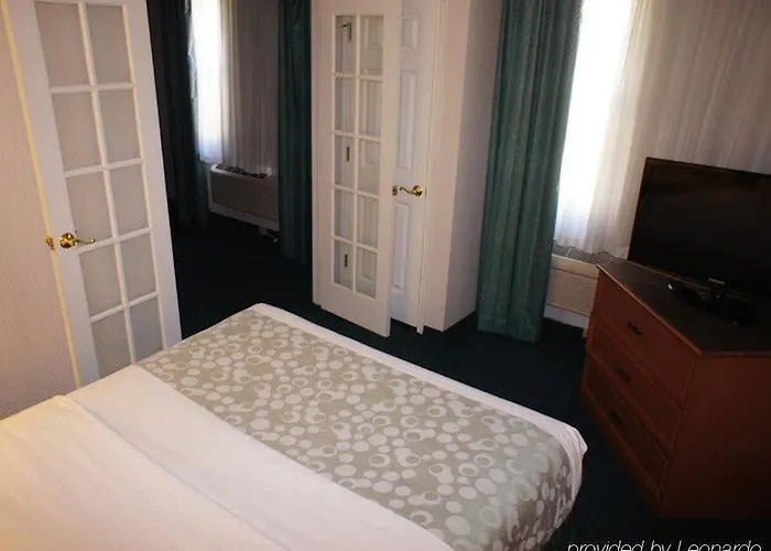 La Quinta By Wyndham Airport